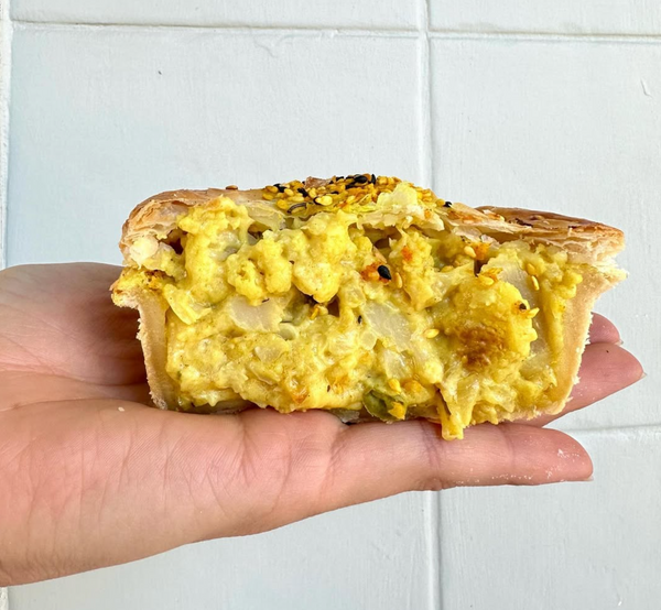 Curried Cauliflower & Pea Pie